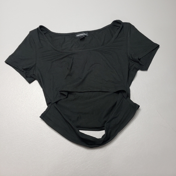 Streetwear Society Tops - streetwear society black crop top with cutout women's size large